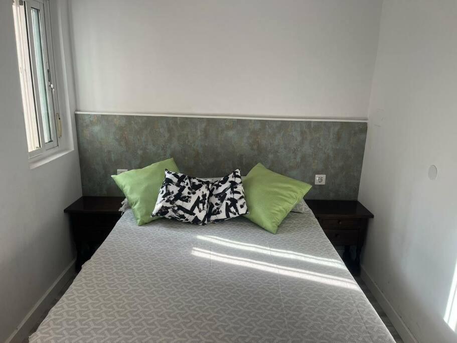 Apartamento Rambla De Almeria Bagian luar foto